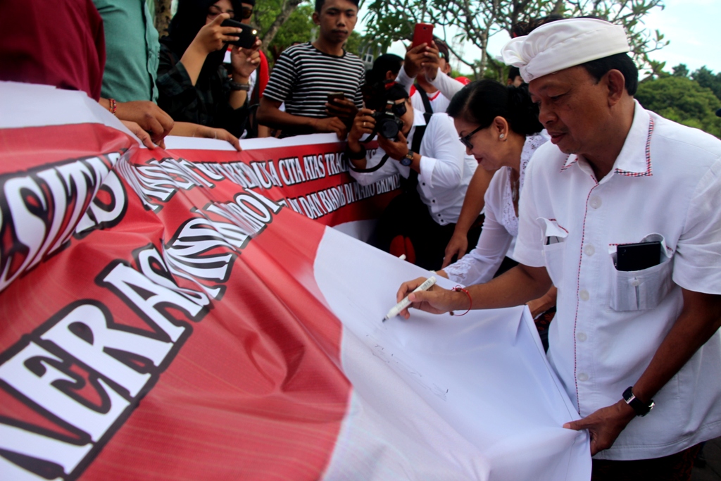 Kecam Terorisme, Koster Ajak Masyarakat Aktif Mengawasi Lingkungan