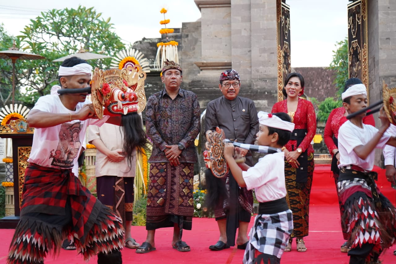 Sahasra Warsa Batuan Kilas Bali