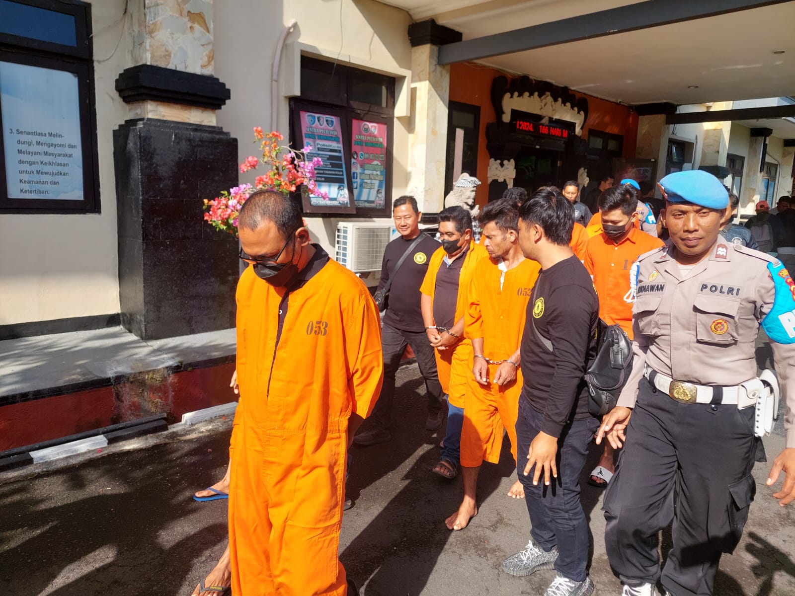 Para tersangka hasil Operasi Pekat Agung 2023 di Polres Gianyar. Foto/ina