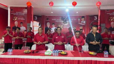 Rapat pleno penjaringan bakal calon kepala daerah Pilkada 2024 yang dilaksanakan internal DPC PDIP Tabanan, Jumat (19/4).