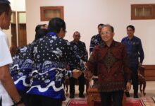 Gubernur Koster saat menerima audiensi ASITA Bali.