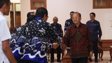 Gubernur Koster saat menerima audiensi ASITA Bali.